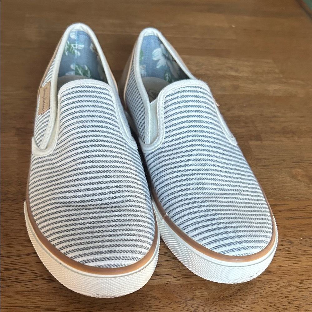 Tommy Bahama Women's Blue & White Striped Slip-On Loafers